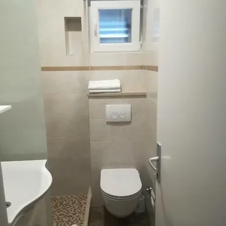 Peric בית הארחה
